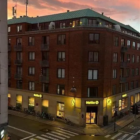 Three Story In The Inner With Private Rooftop Terasse * København
